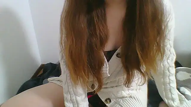 emcchi67 online show from March 11, 12:15 am