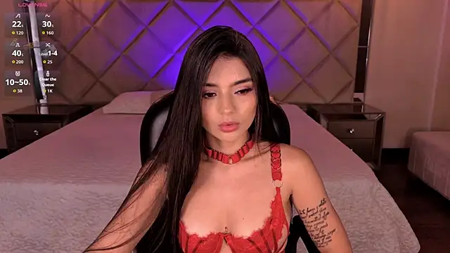 JulietteMoreau online show from June 23, 7:56 pm