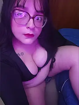 daphneev online show from May 14, 11:32 pm