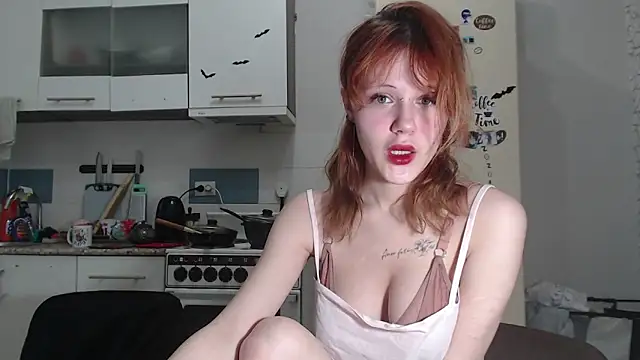 SolarAdrienne online show from March 5, 6:26 pm