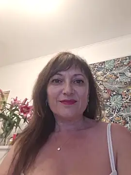 SaraGina online show from April 29, 9:31 pm
