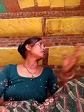 Hot re83 online show from February 18, 9:30 am