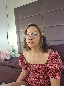 SweetElya online show from July 6, 6:18 am