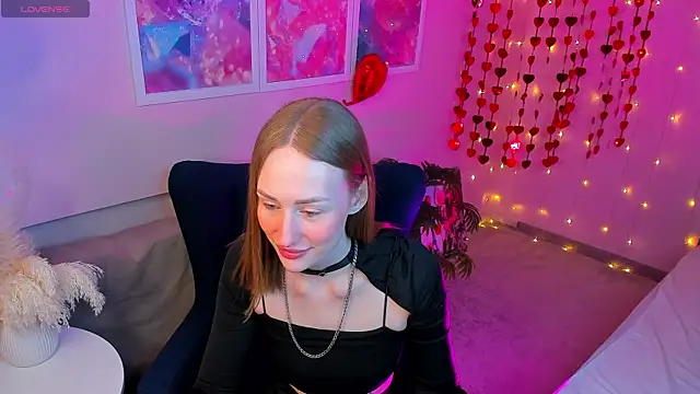 A Alise online show from February 20, 12:07 pm