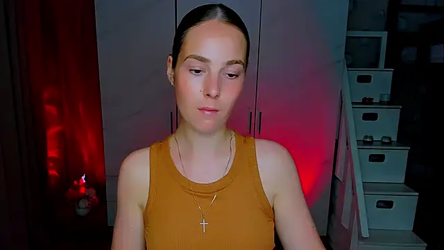 Maddy Wood  online show from July 11, 5:13 pm