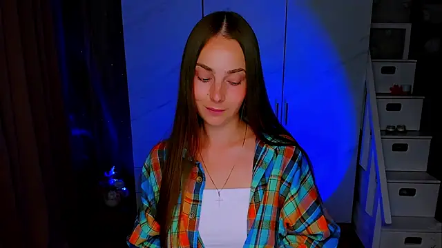 Maddy Wood  online show from July 26, 4:48 pm