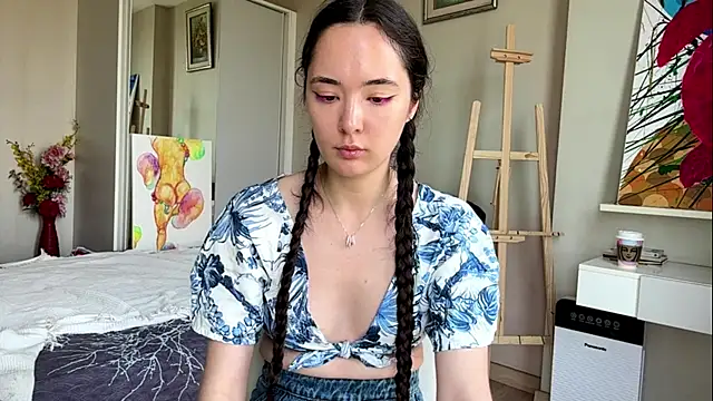 BritneyLusty online show from March 17, 5:44 am