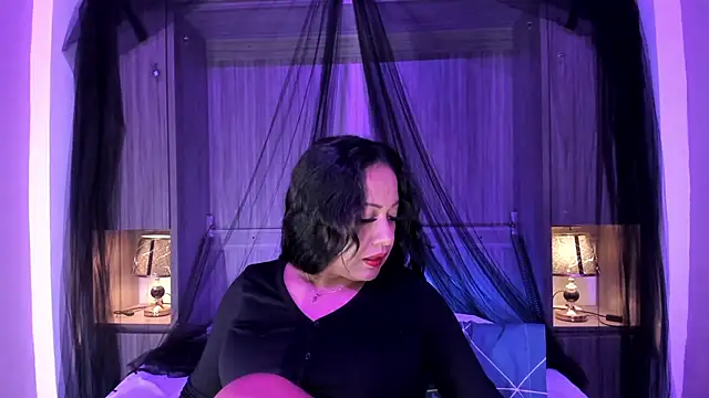 AllieBennet online show from June 24, 7:46 pm