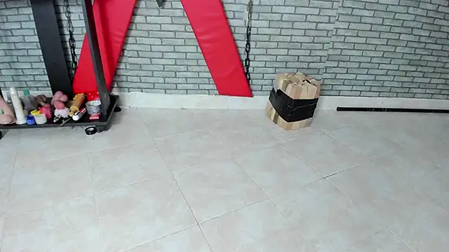 hillary bigbutt online show from June 27, 8:37 pm