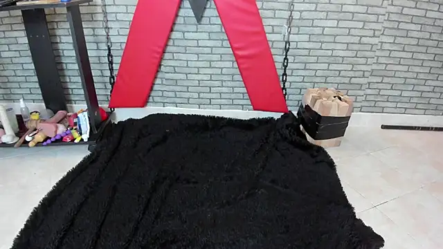 hillary bigbutt online show from June 25, 10:51 am