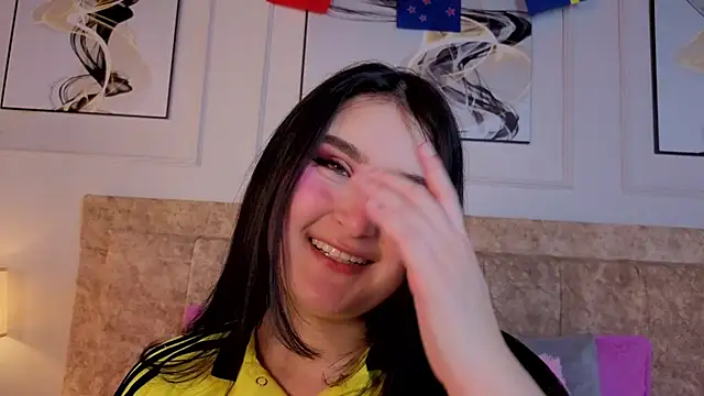 zoe moon   online show from June 16, 8:54 pm