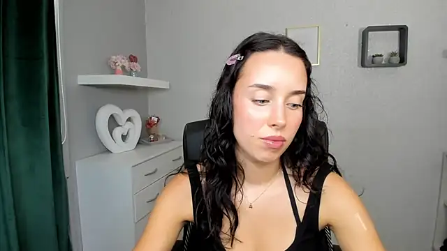 AdeleSolo online show from August 4, 12:44 pm