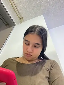 I Samanthaa online show from June 7, 12:17 am