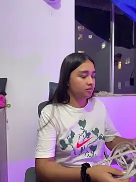 I Samanthaa online show from June 11, 12:32 am