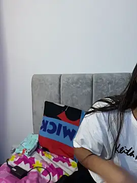 I Samanthaa online show from April 28, 3:10 am