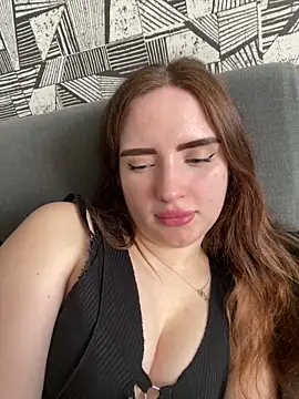 SofaLav online show from March 8, 1:15 pm