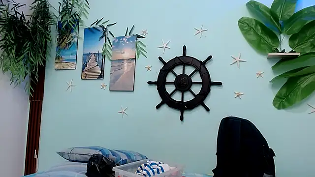 skinnysexy18 online show from March 5, 2:07 am