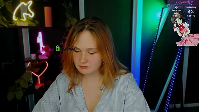 polly-cute online show from May 6, 6:34 pm
