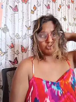 indianstrawberrylips4u online show from July 13, 8:04 am