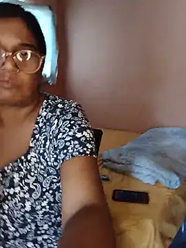 indianstrawberrylips4u online show from June 19, 10:08 am