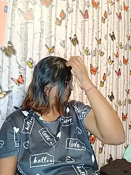 indianstrawberrylips4u online show from July 8, 6:43 pm