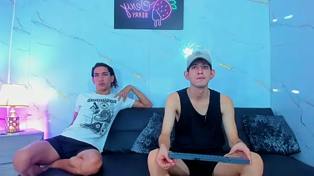 Spicy guys online show from March 2, 1:18 pm