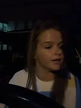 clarabarness15 online show from March 4, 6:03 pm