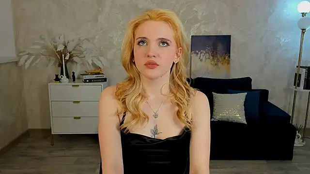 CarryParker online show from March 7, 7:43 pm