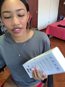 kali rousse online show from March 9, 12:30 pm