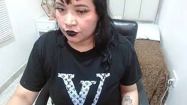 jackie tk online show from July 10, 8:09 pm