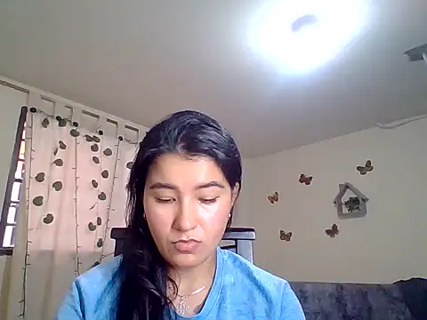 Miiia a online show from May 4, 8:45 pm