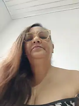 Noemipopi online show from June 30, 2:05 pm