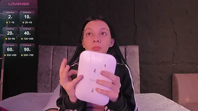 MelLove  online show from March 12, 8:22 pm