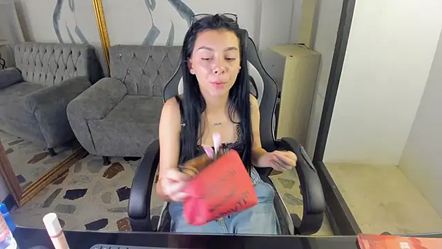 MelLove  online show from March 15, 8:11 pm