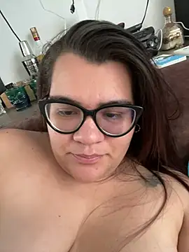 LuxuryloversCO online show from April 16, 8:08 pm