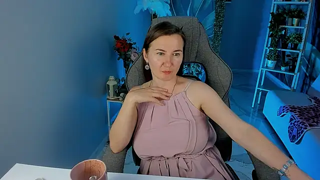 Golden Dragon online show from June 18, 9:14 am