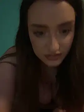 MIssYoungPinkie online show from March 11, 10:56 pm