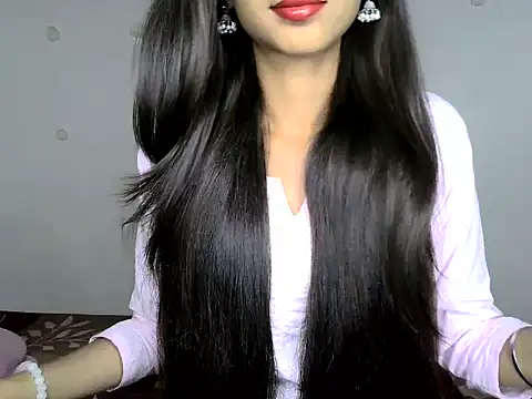SIKSHA SINGH online show from May 17, 6:18 pm