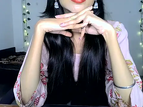 SIKSHA SINGH online show from July 21, 8:53 pm