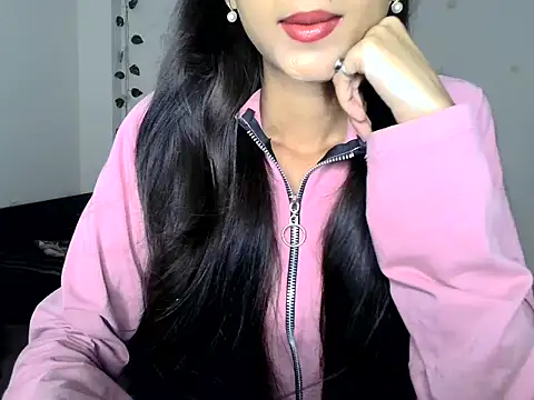 SIKSHA SINGH online show from July 23, 5:21 pm