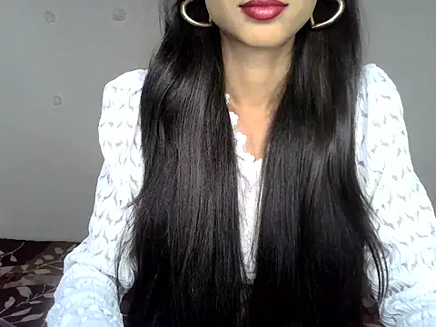 SIKSHA SINGH online show from May 18, 7:20 pm