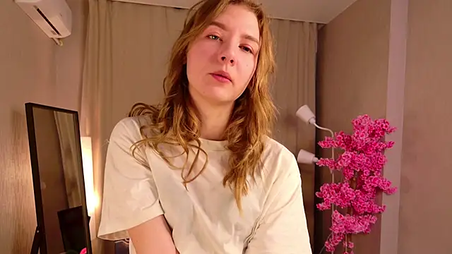 PinkClou9 online show from April 17, 10:23 pm