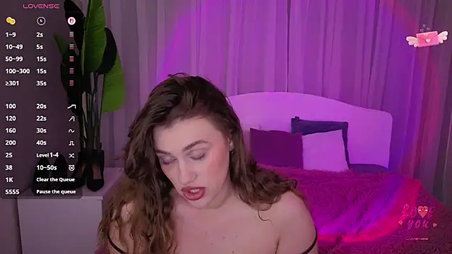 Milana Monroe online show from June 14, 6:19 pm