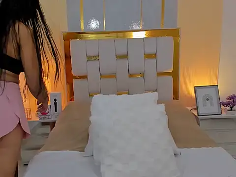 Alara Key online show from March 2, 6:47 pm