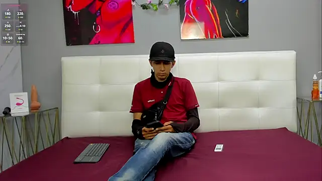 ahsly78Bryan online show from June 15, 8:31 pm