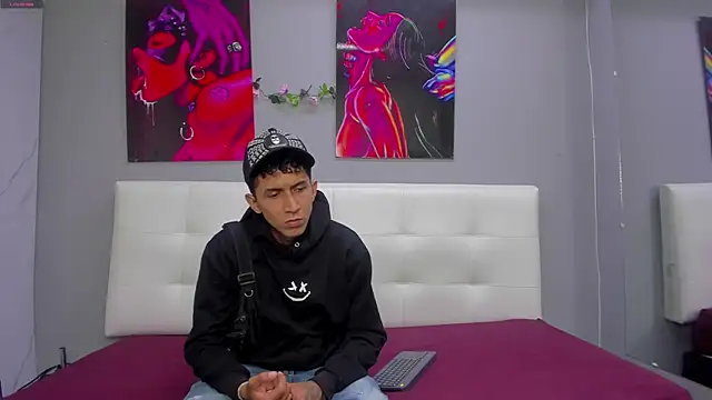 ahsly78Bryan online show from July 21, 8:20 pm