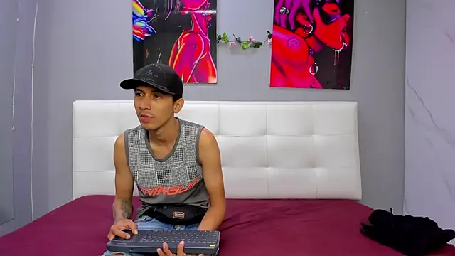 ahsly78Bryan online show from July 31, 9:16 pm