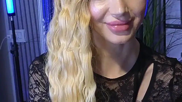 KarmaArms online show from July 31, 7:37 pm