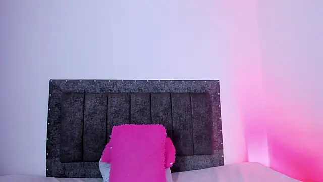 MiaFoox   online show from July 22, 11:44 am