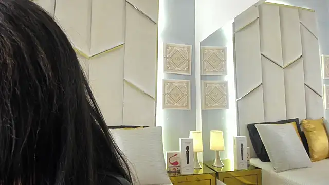 KarinaaCoxx online show from July 1, 12:15 pm